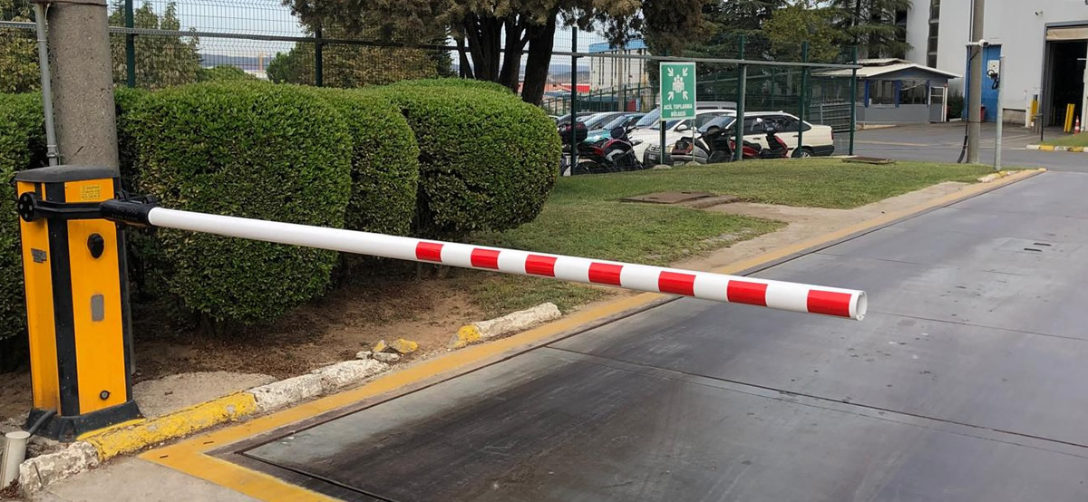 Endüstriyel Kollu Bariyer