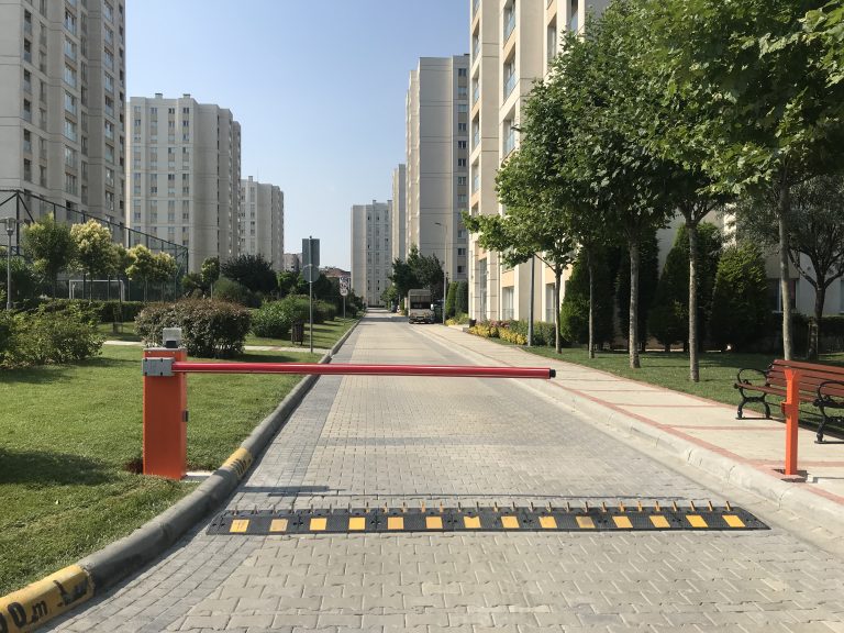 Kumandalı Otopark Bariyer Sistemleri